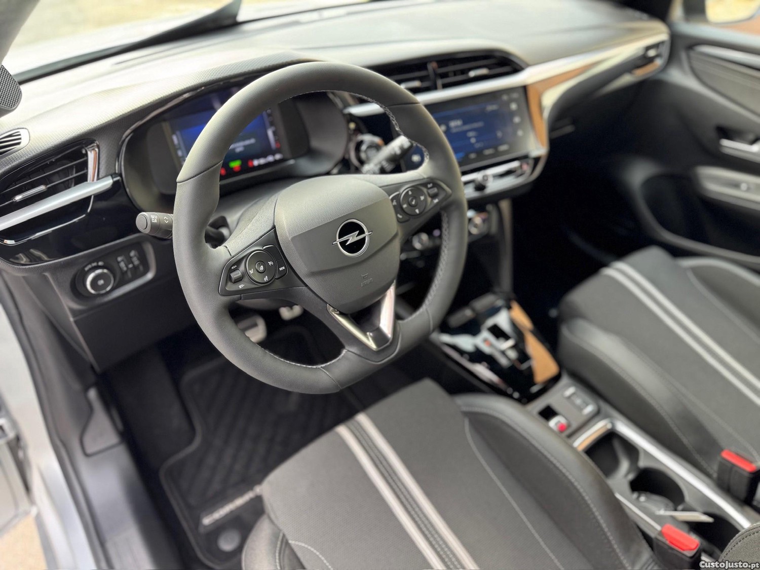 Opel Corsa e e-GS — fotografia 16