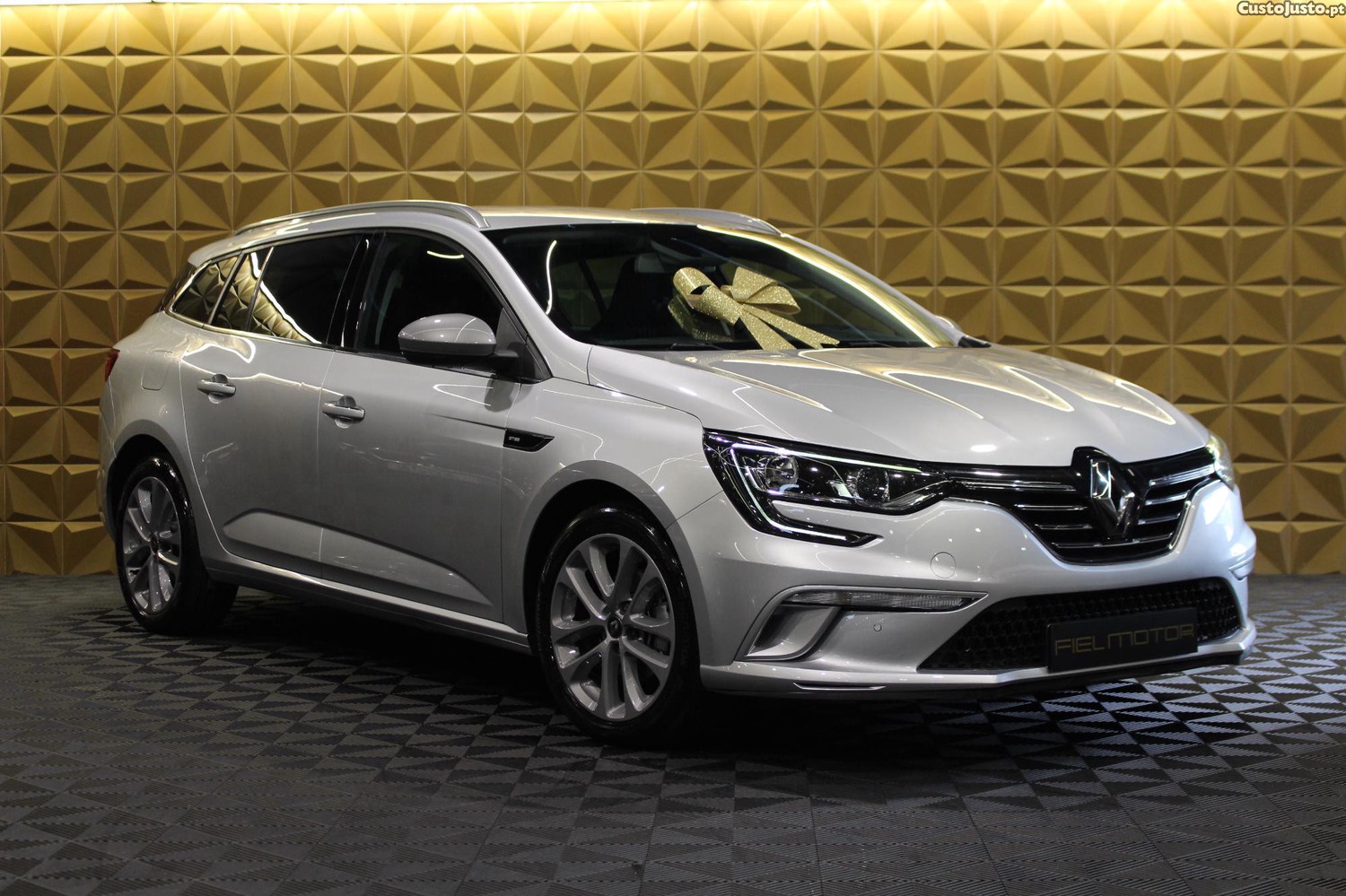 Renault Mégane Sport Tourer 1.5 Blue dCi GT Line J18 - 20 foto 2