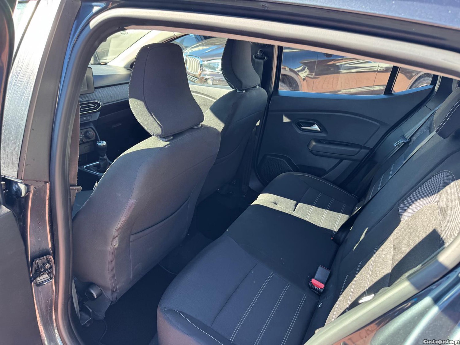 Dacia Sandero 1.0 SCe Comfort — fotografia 18