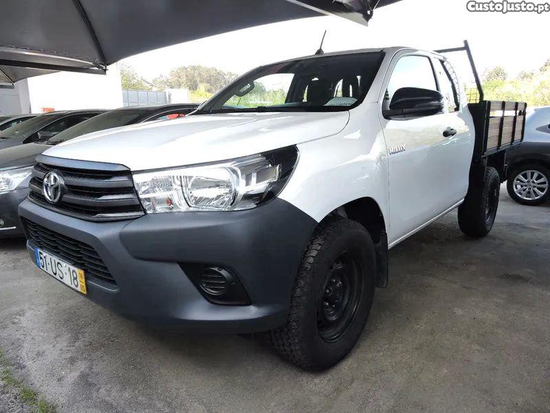 Toyota Hilux 2.4 d-4d 4wd ce 3l cm - 18 — photo 3