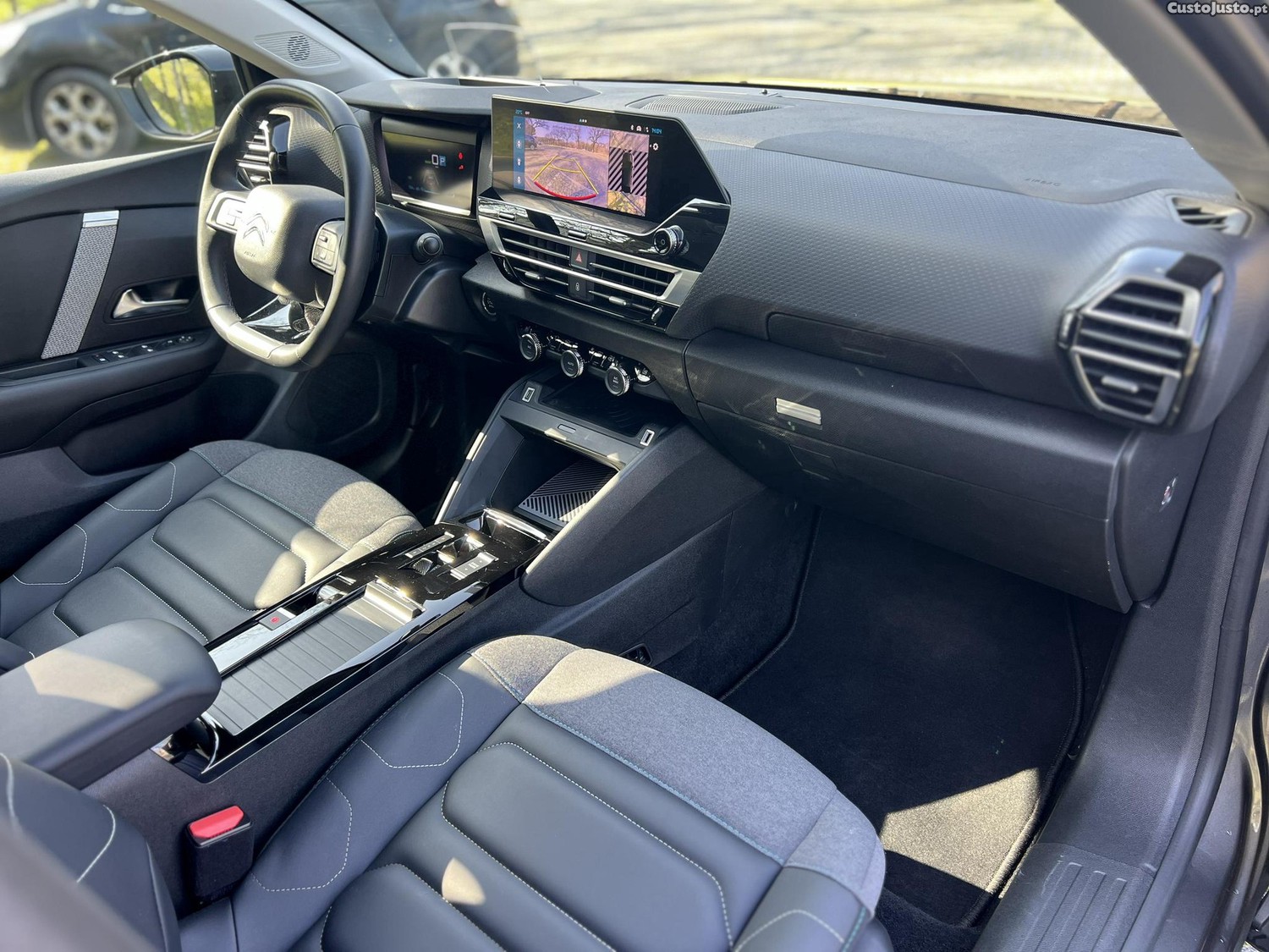 Citroën e-C4 Shine — fotografia 3