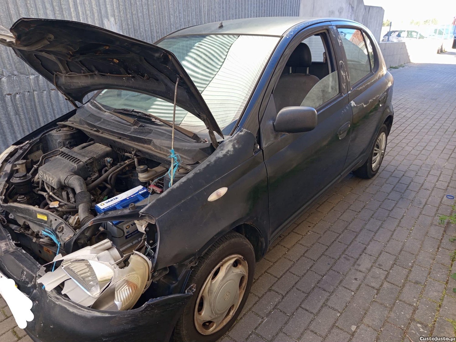 Toyota Yaris Yaris - 99 — photo 2