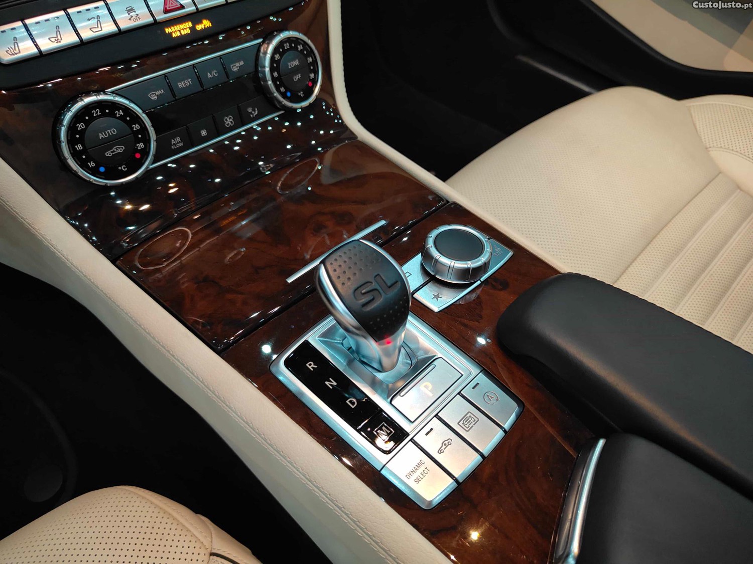 Mercedes-Benz SL 500 4.7 V8 Biturbo — fotografia 3
