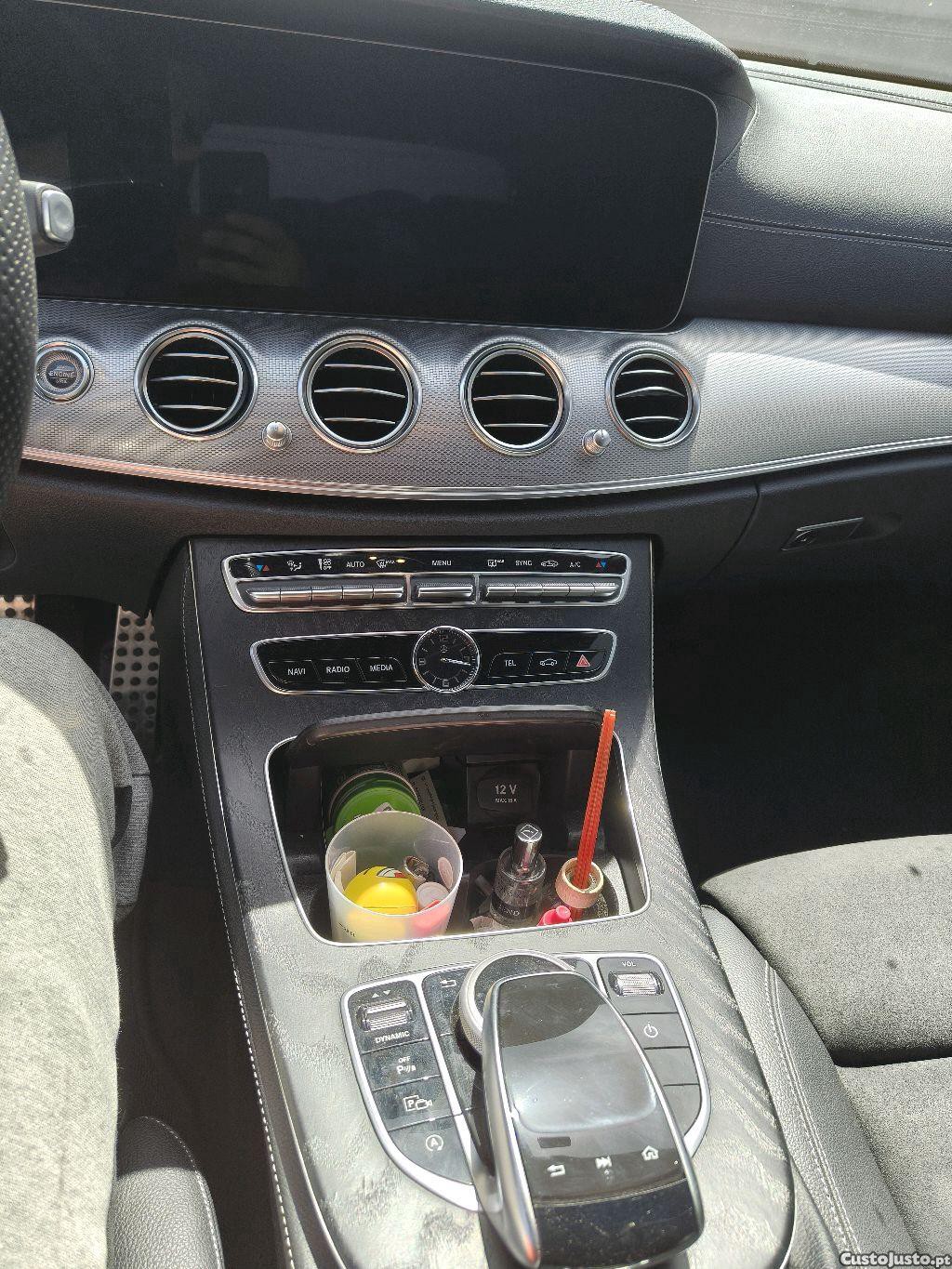 Mercedes-Benz E 220 AMG Line — fotografia 7