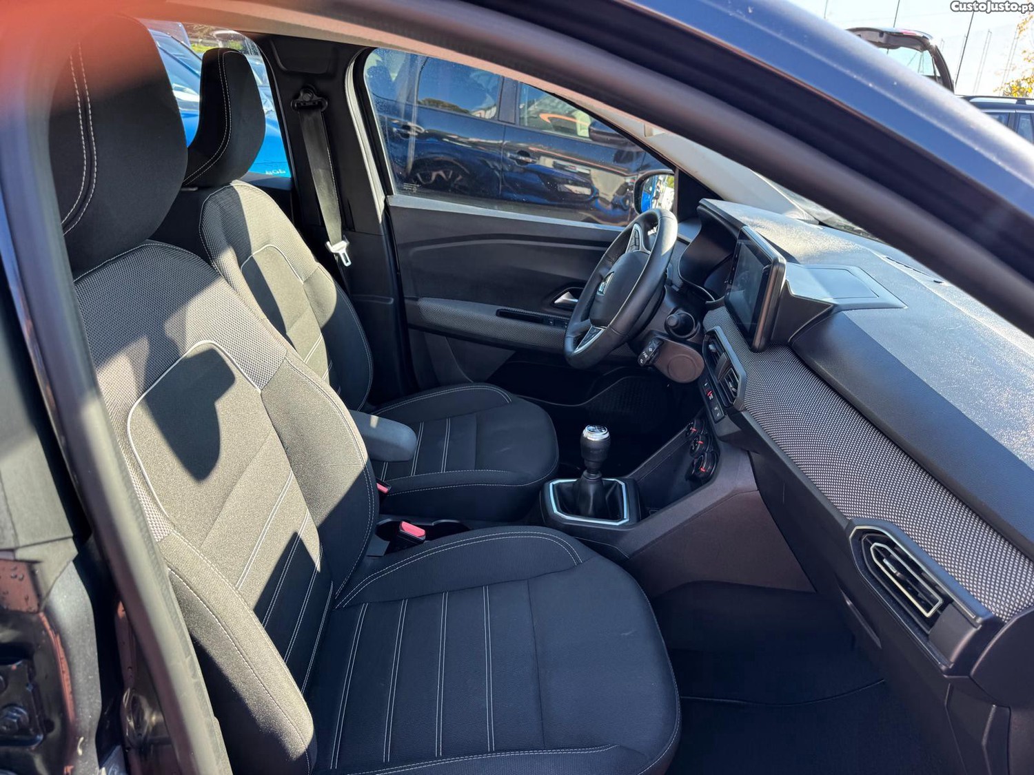 Dacia Sandero 1.0 SCe Comfort — fotografia 9