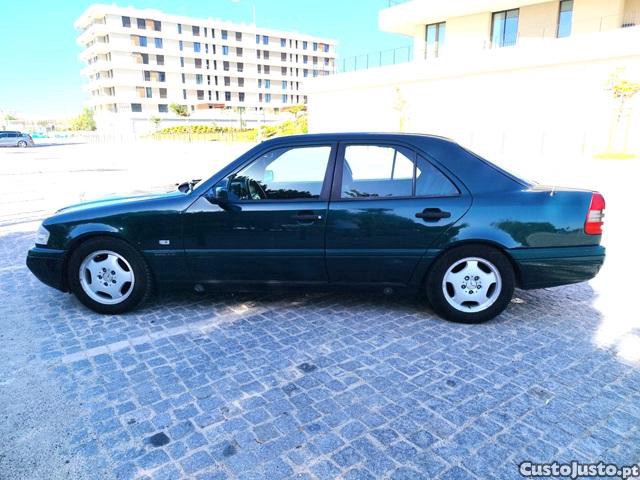 Mercedes-Benz C 250 Turbo — fotografia 6