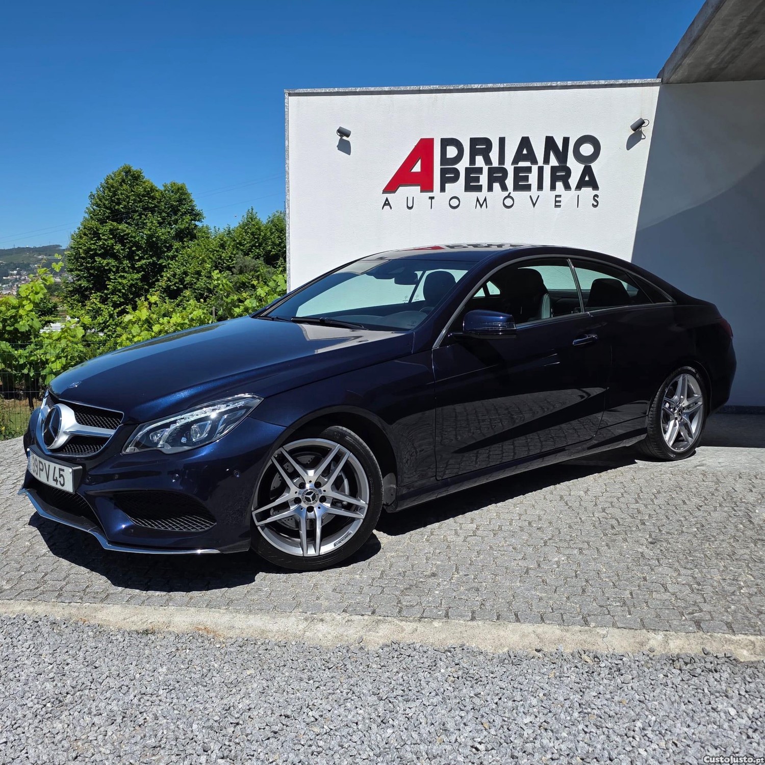 Mercedes-Benz E 220 CDi BlueEfficiency Auto — fotografia 13
