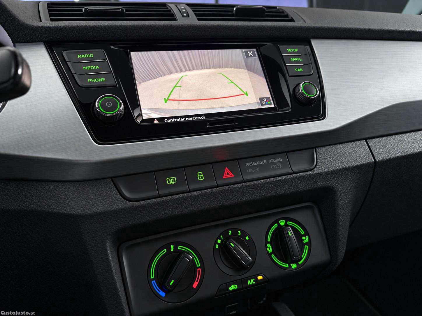 Skoda Fabia 1.0 TSI Ambition — fotografia 14