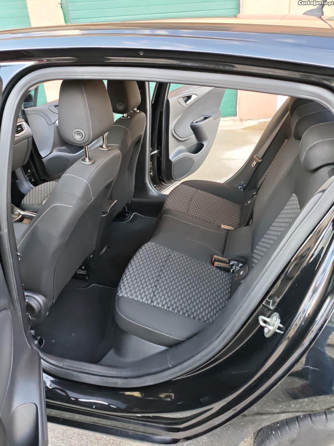 Opel Astra CDTI Business Edition — fotografia 4