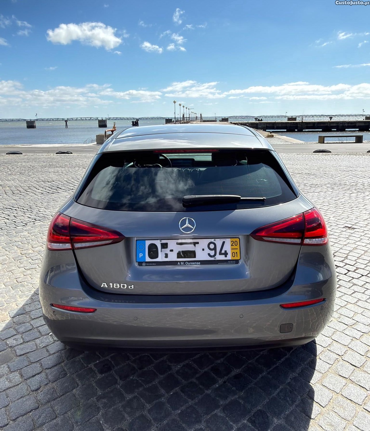 Mercedes-Benz A 180 Business Solution 7G-DCT - 20 foto 3