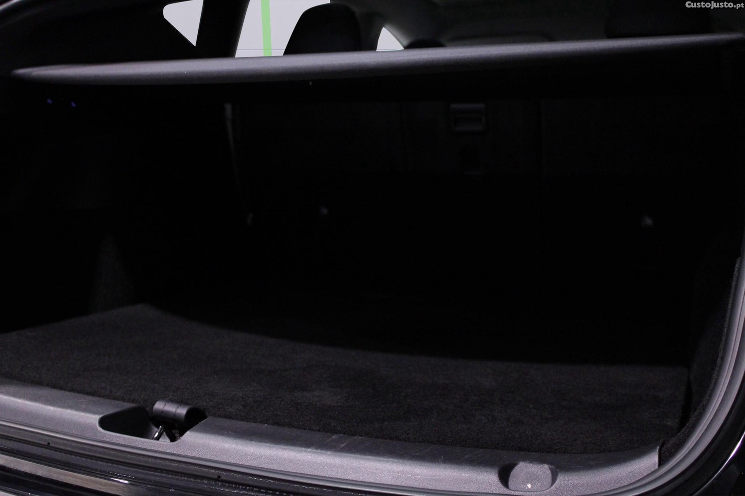 Tesla Model Y Long Range Dual Motor AWD - 22 — photo 5
