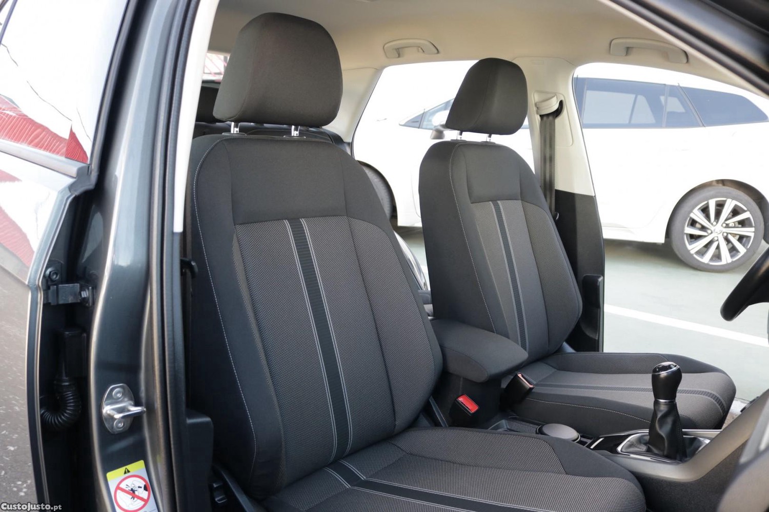 Volkswagen T-Roc 2.0 TDI Style 115cv — fotografia 41