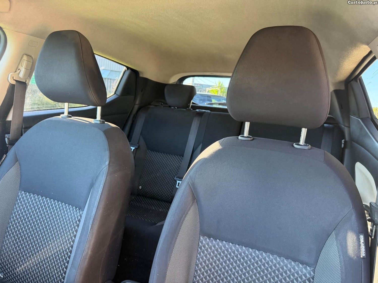 Nissan Micra V 1.0 IG-T — fotografia 3