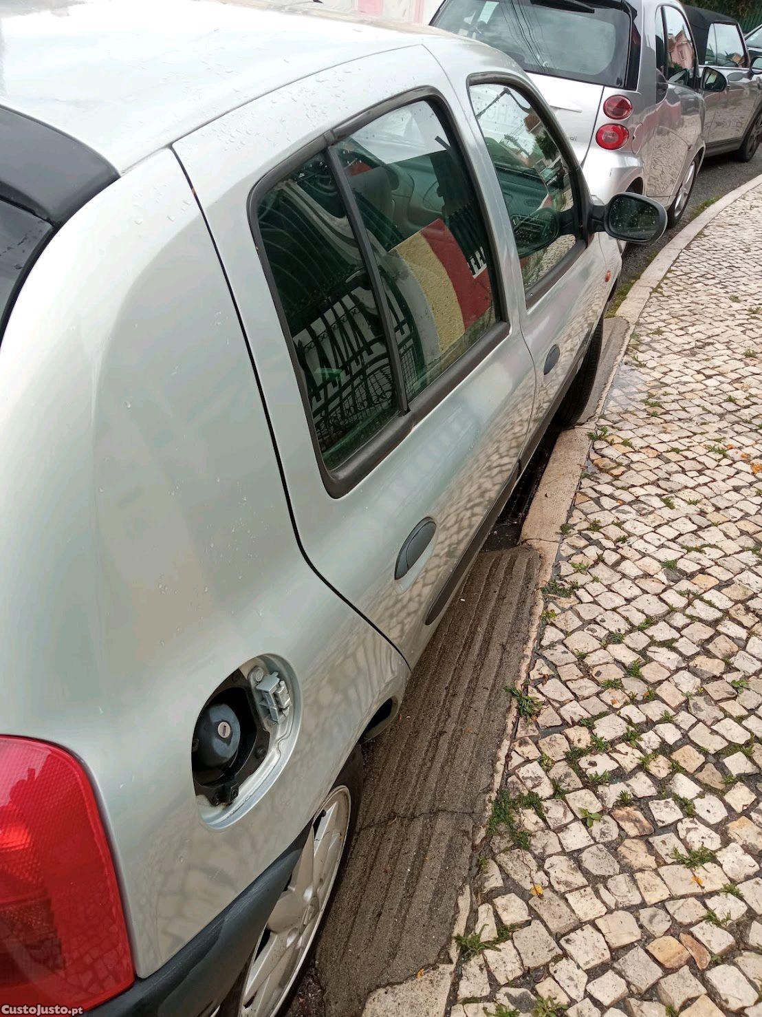 Renault Clio 1200 Rx — fotografia 4