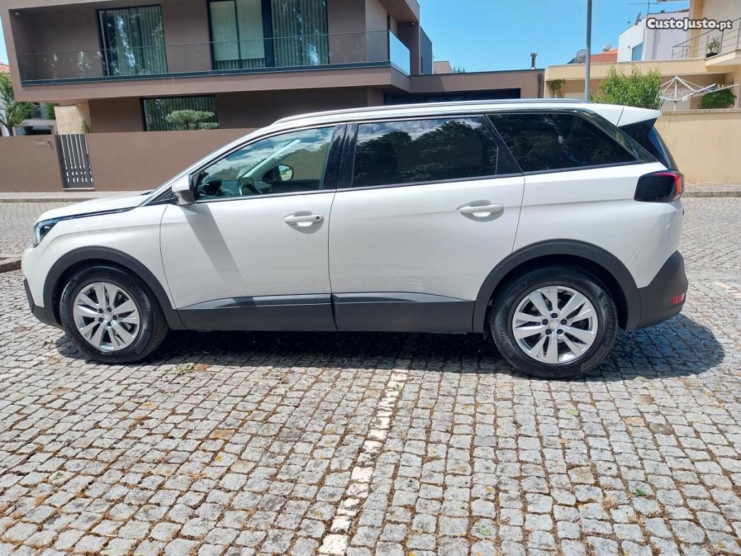 Peugeot 5008 Active 7 lugares Camera Frontal/traseira — fotografia 6