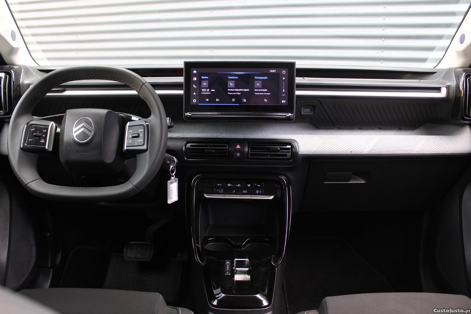 Citroën e-C3 44 kWh Autonomia Conforto Max — fotografia 6