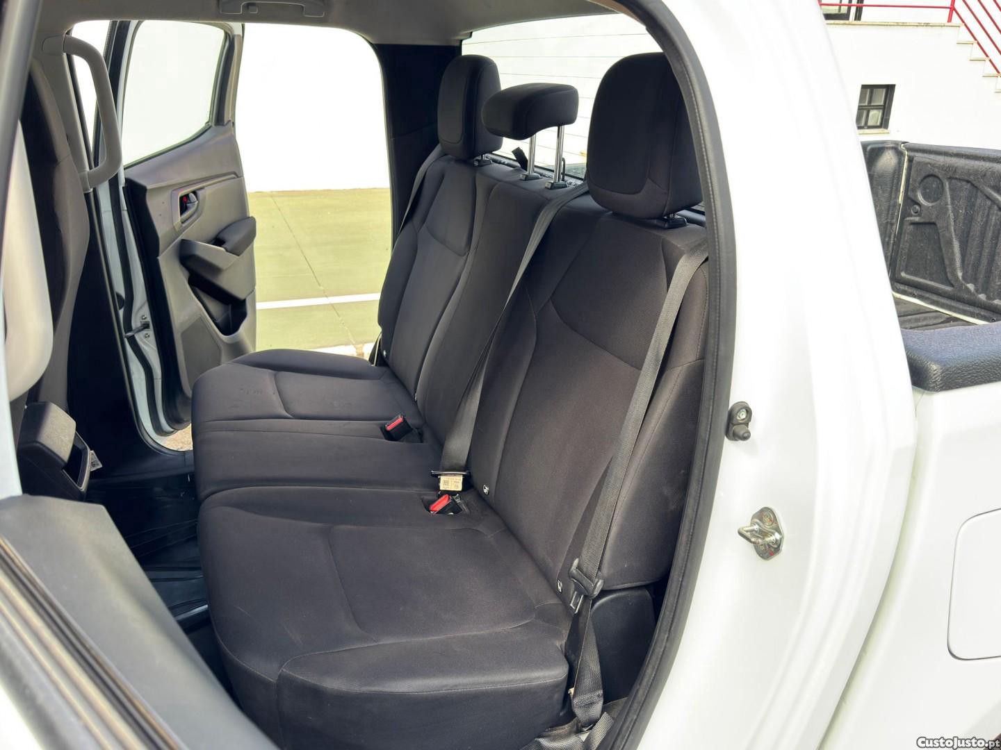 Isuzu D-Max 1.9 Ddi CD 4WD L 164cv — fotografia 18