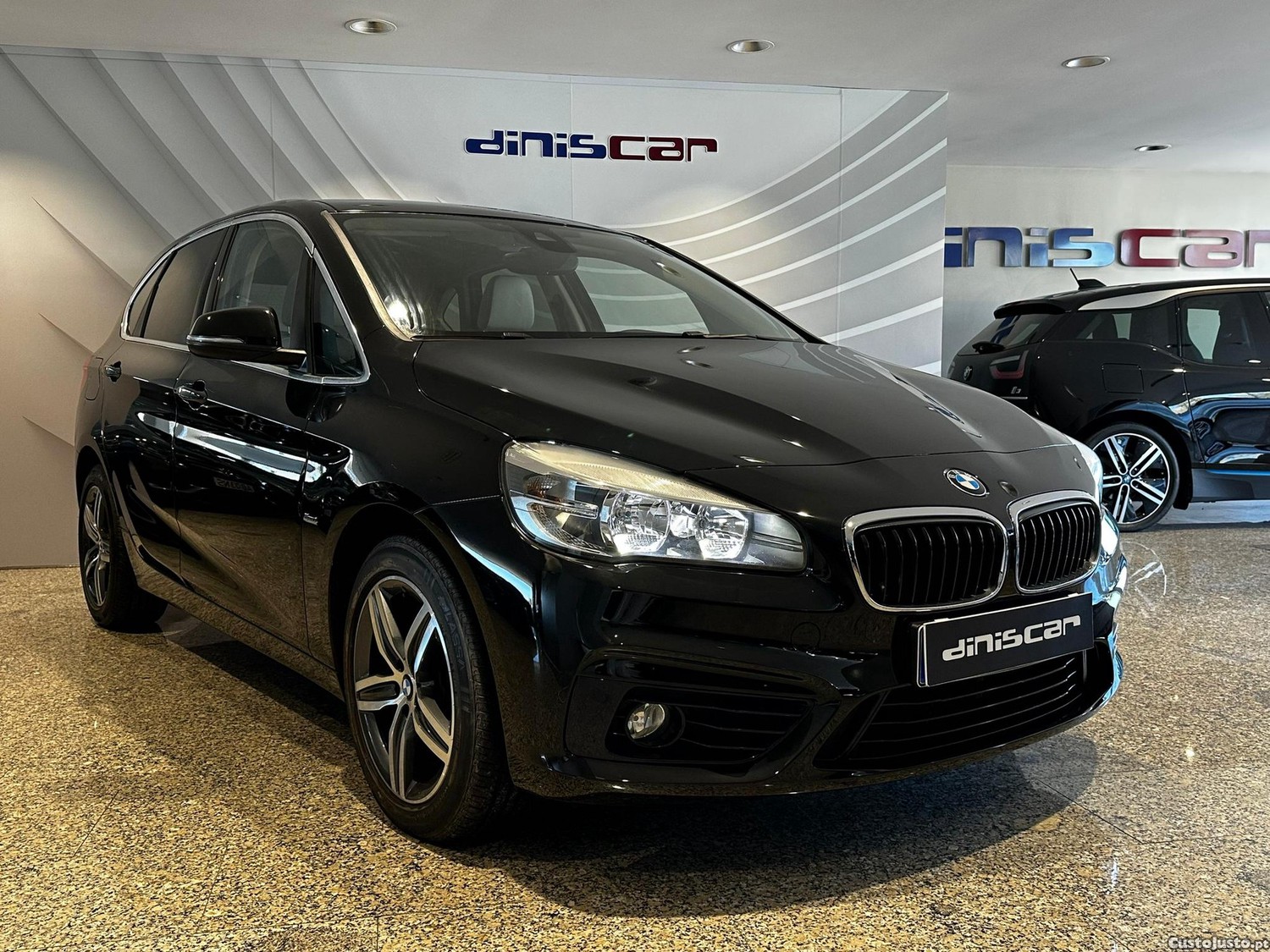 BMW 216 Active Tourer d Line Sport - 16 — photo 3