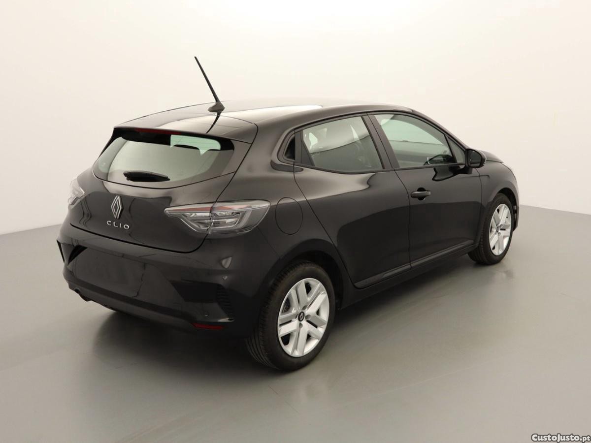 Renault Clio Evolution — fotografia 17