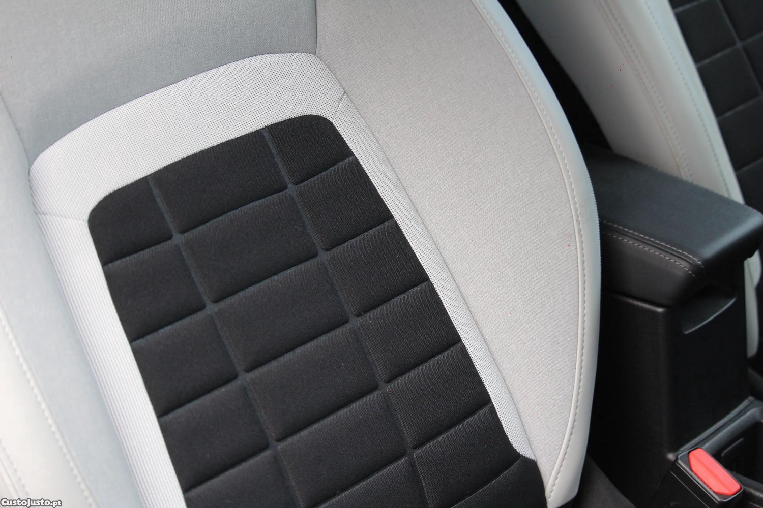 Citroën e-C3 44 kWh Autonomia Conforto Max — fotografia 12