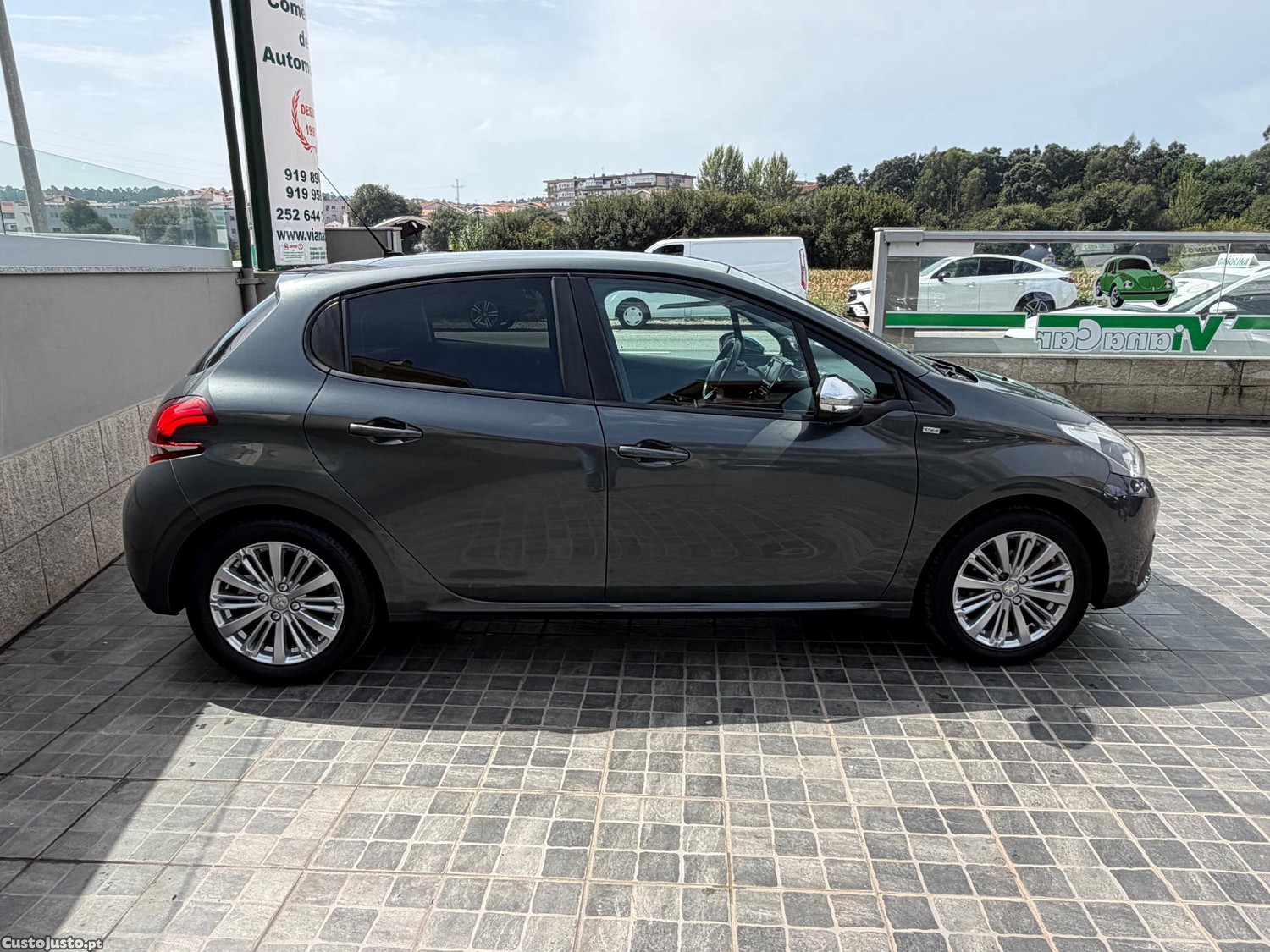 Peugeot 208 1.2Puretech 82cv Style — photo 4