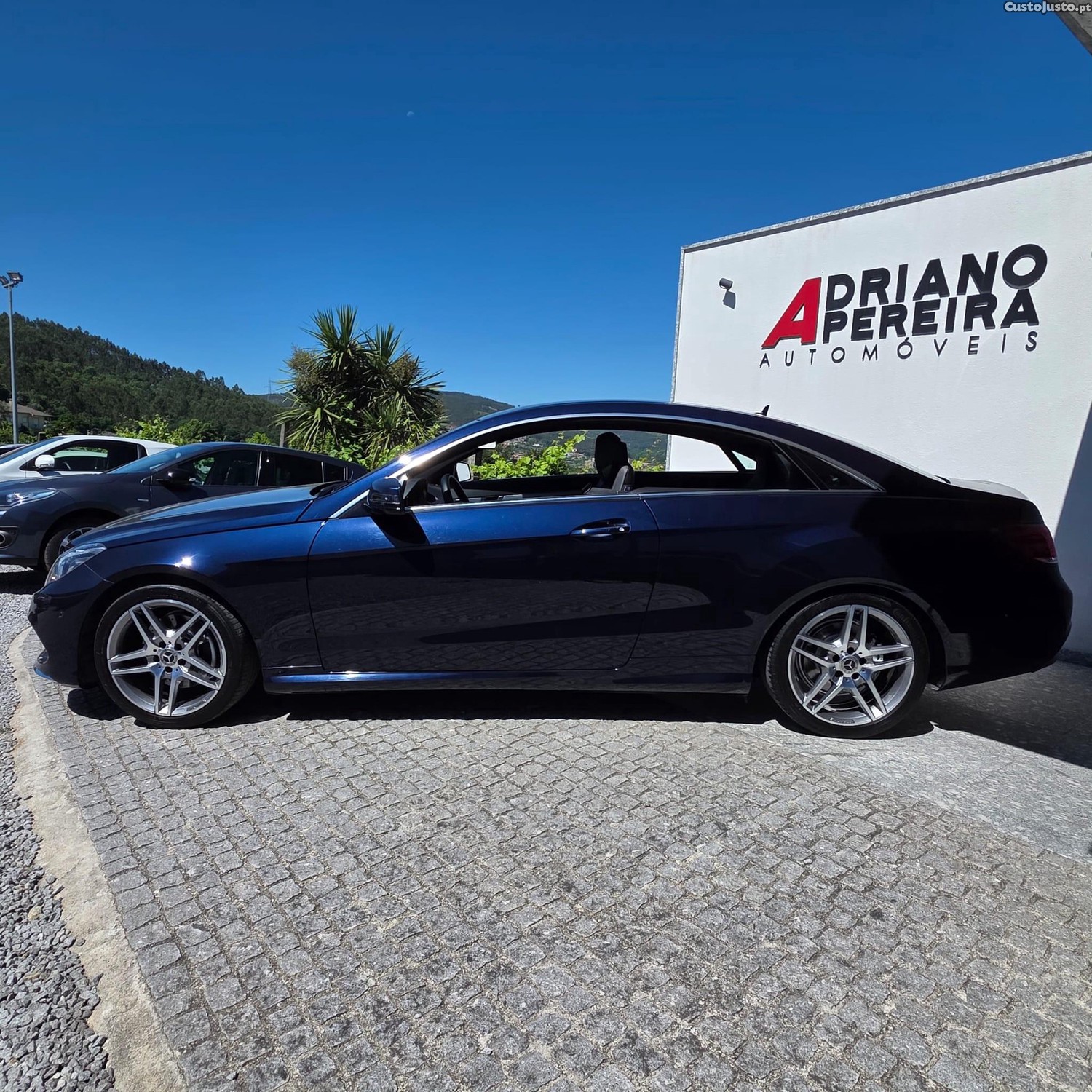 Mercedes-Benz E 220 CDi BlueEfficiency Auto — fotografia 15
