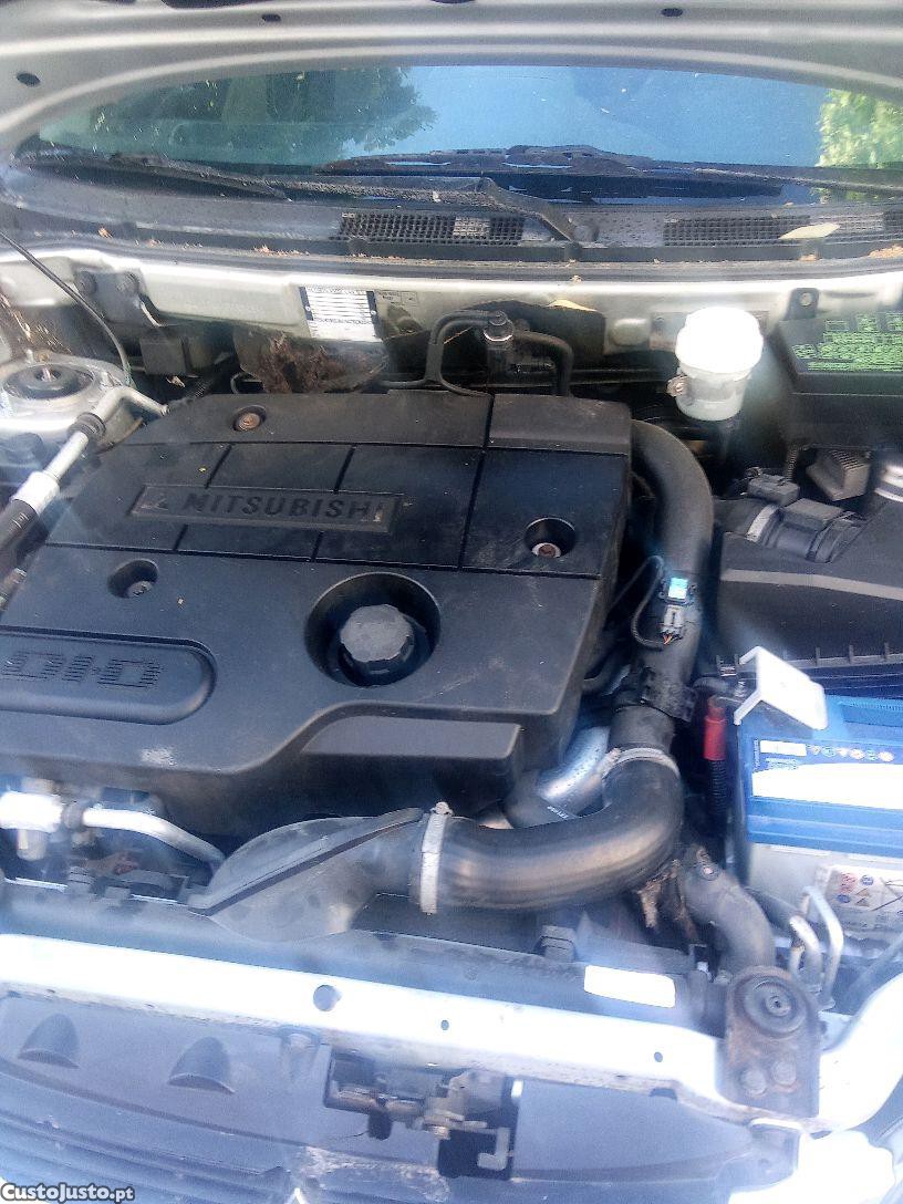 Mitsubishi Space Wagon Diesel — photo 2