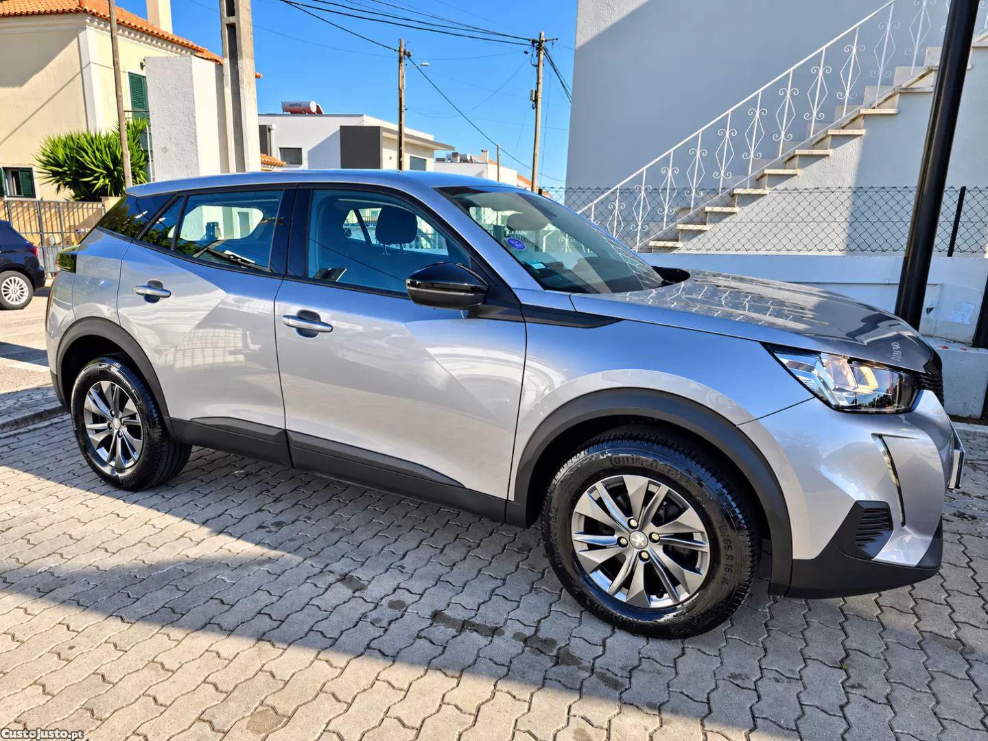 Peugeot 2008 Puretech 130 eat8 active pack — fotografia 5