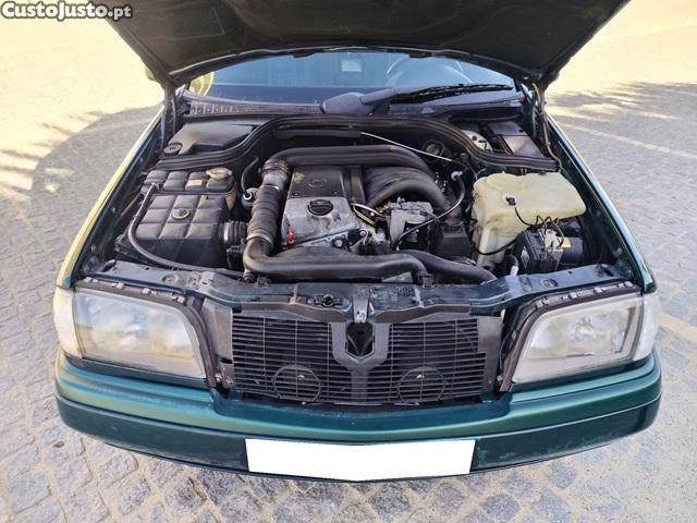Mercedes-Benz C 250 Turbo — fotografia 11