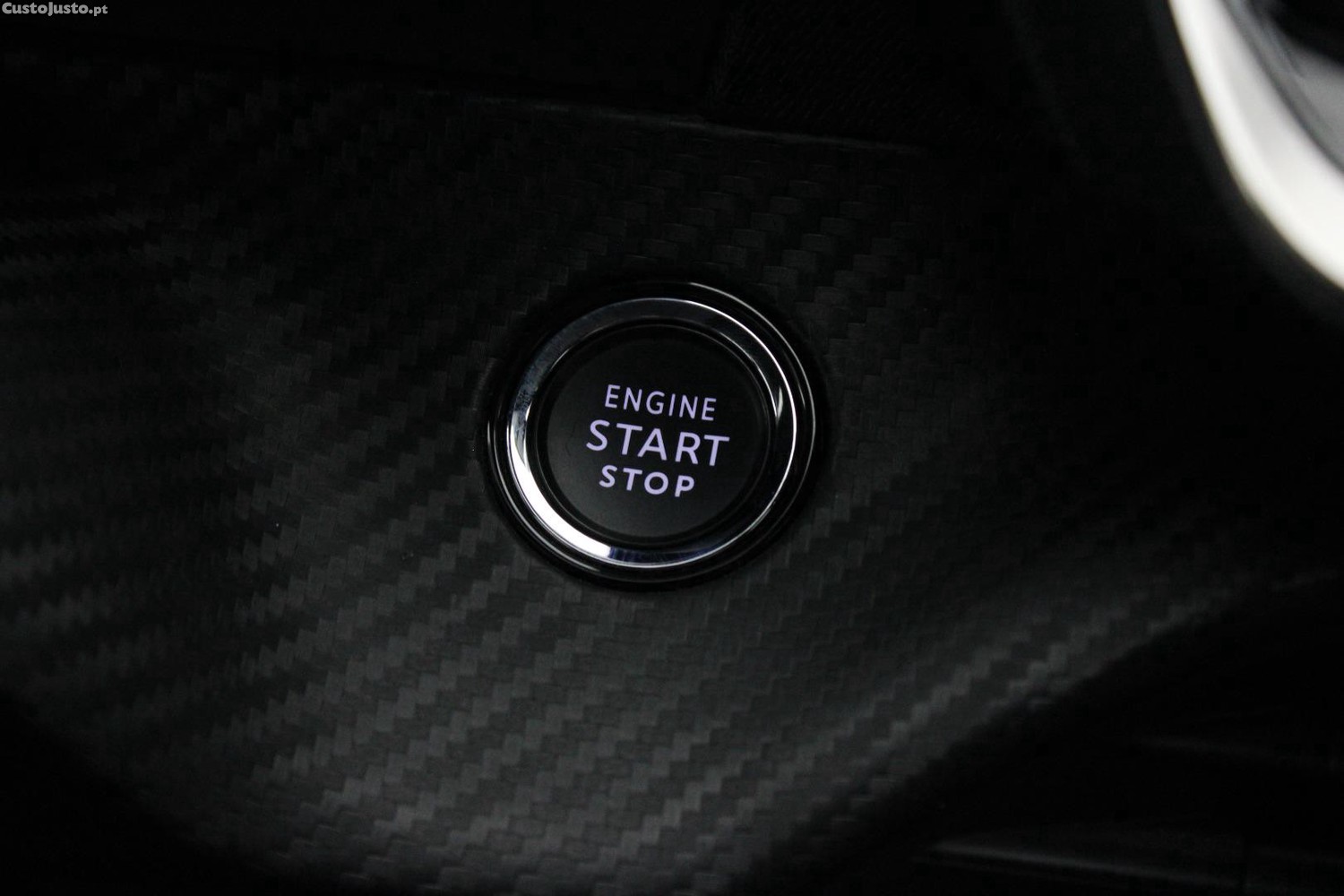 Peugeot e-2008 GT — fotografia 19