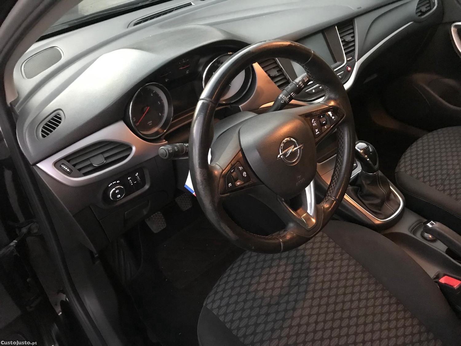 Opel Astra Sports tourer — fotografia 8