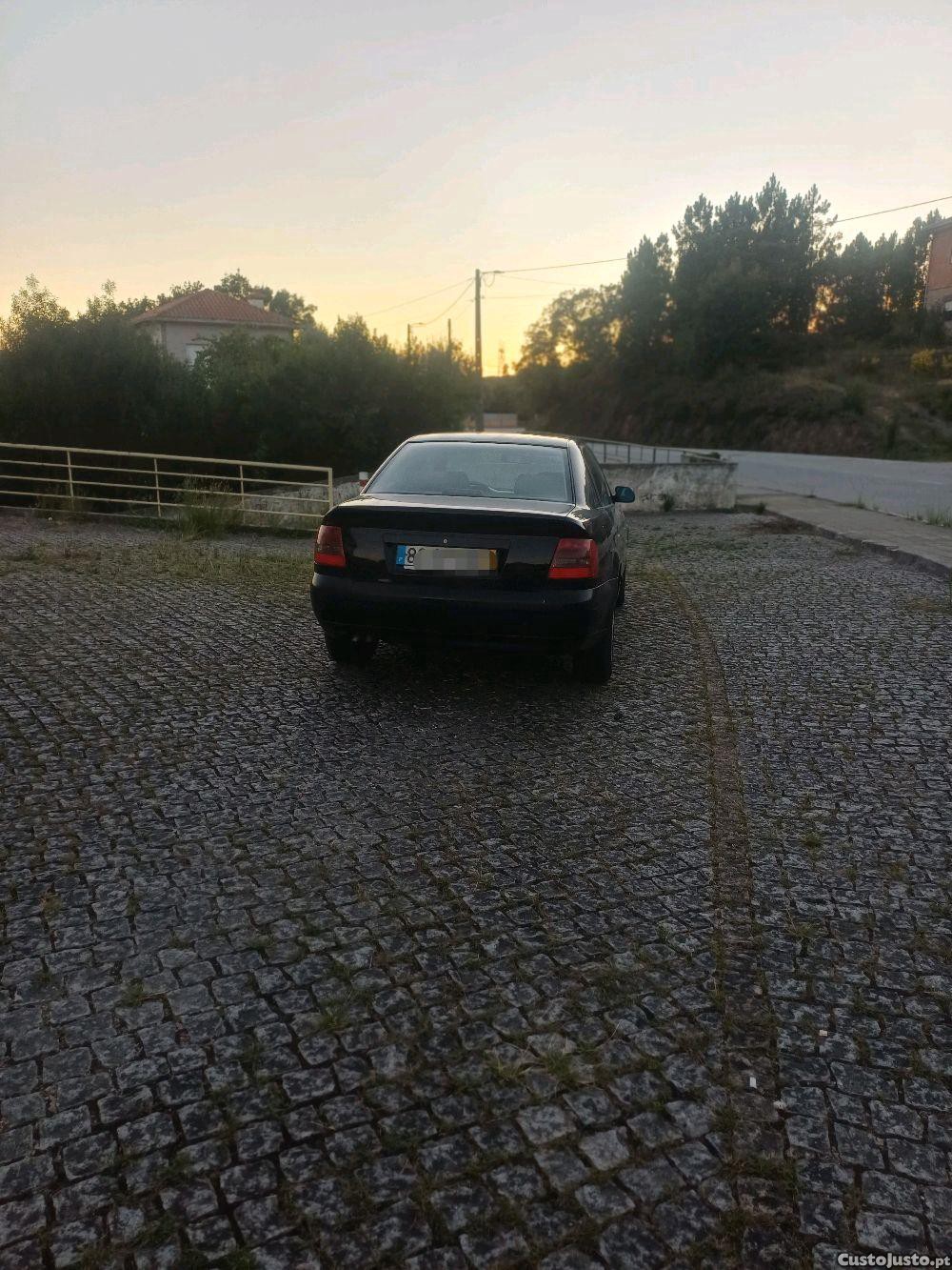 Audi A4 1.9 tdi 110cv — fotografia 7
