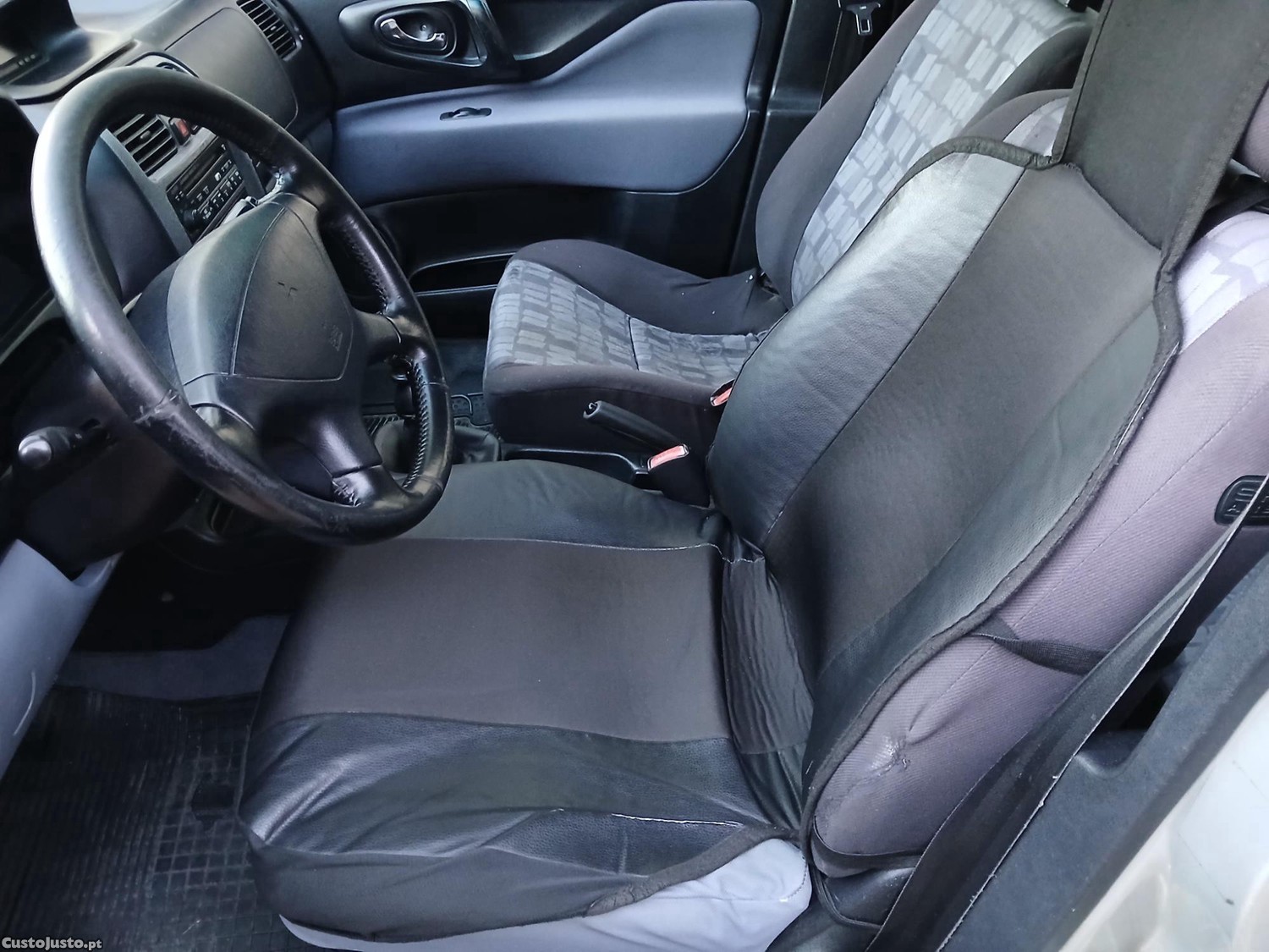 Mitsubishi Space Star 1.3i — fotografia 8