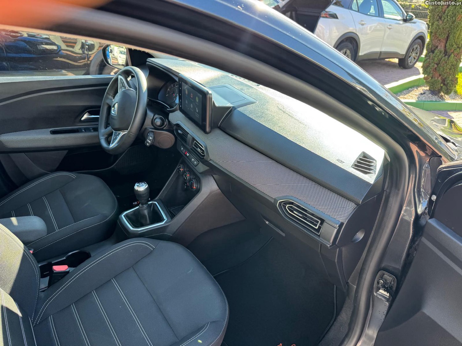 Dacia Sandero 1.0 SCe Comfort — fotografia 10