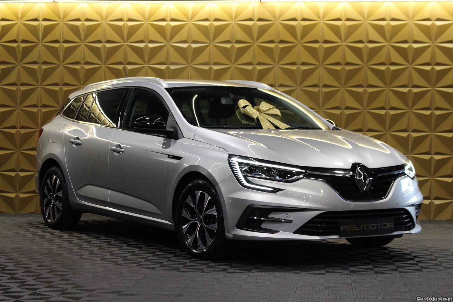 Renault Mégane Sport Tourer 1.5 Blue dCi Limited — fotografia 11