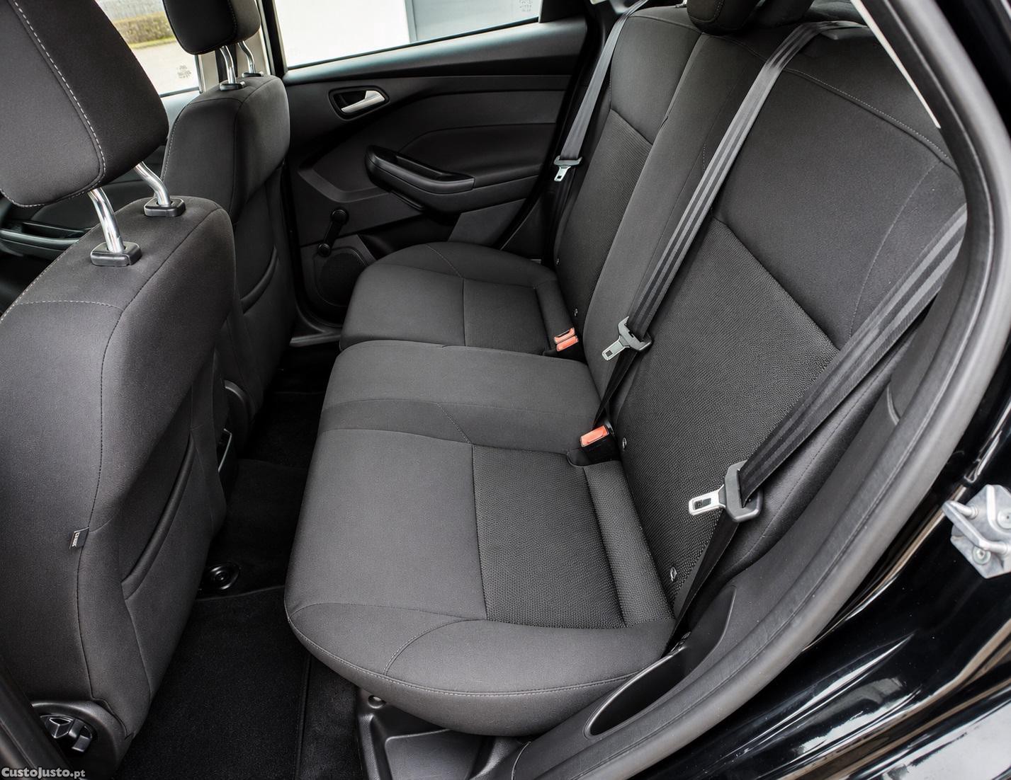 Ford Focus SW 1.0 EcoBoost — fotografia 2