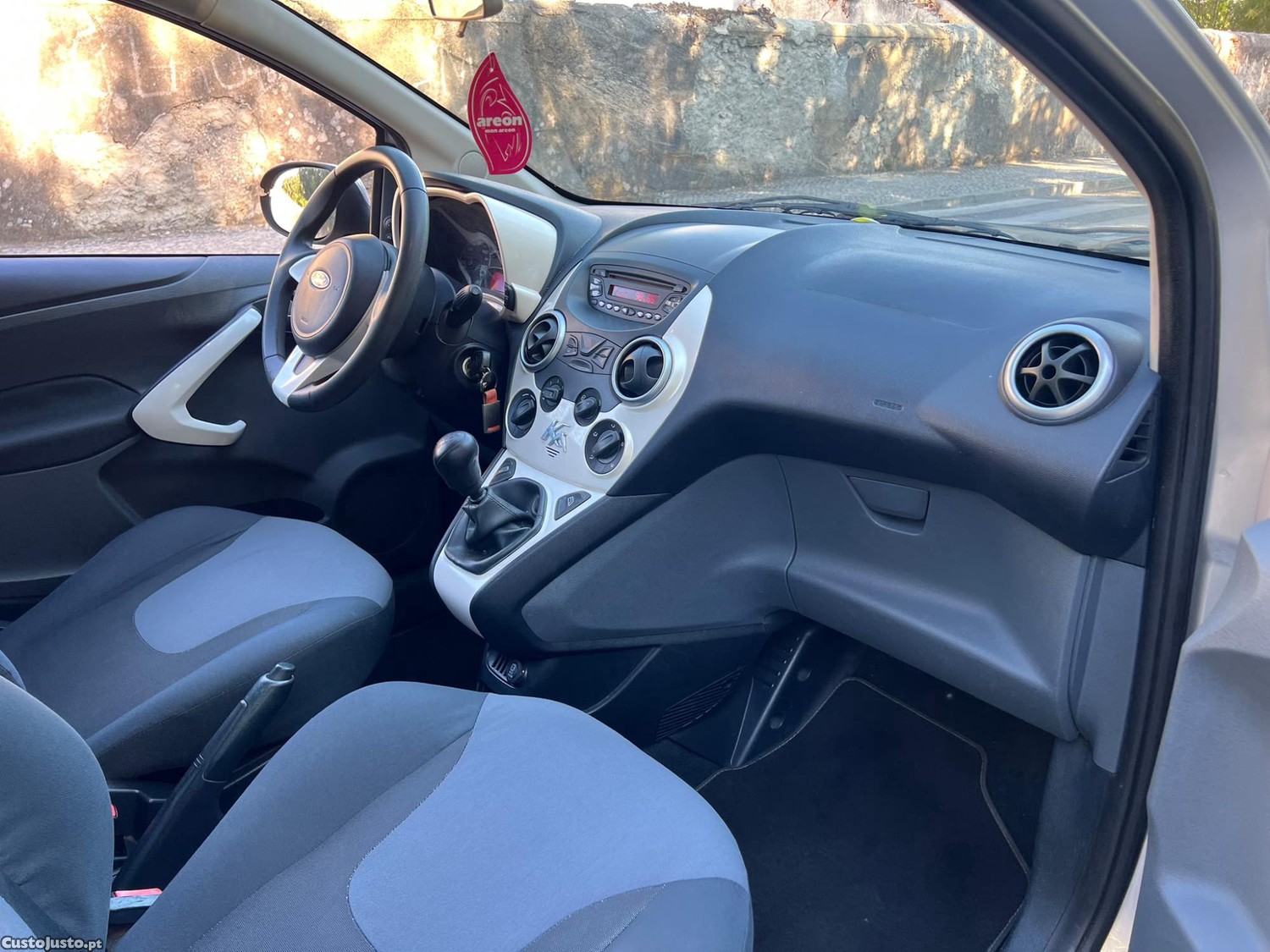 Ford KA 1.2 (Só 59.000 Kms REAIS) e Único Dono - Excelente Estado Geral — fotografia 3