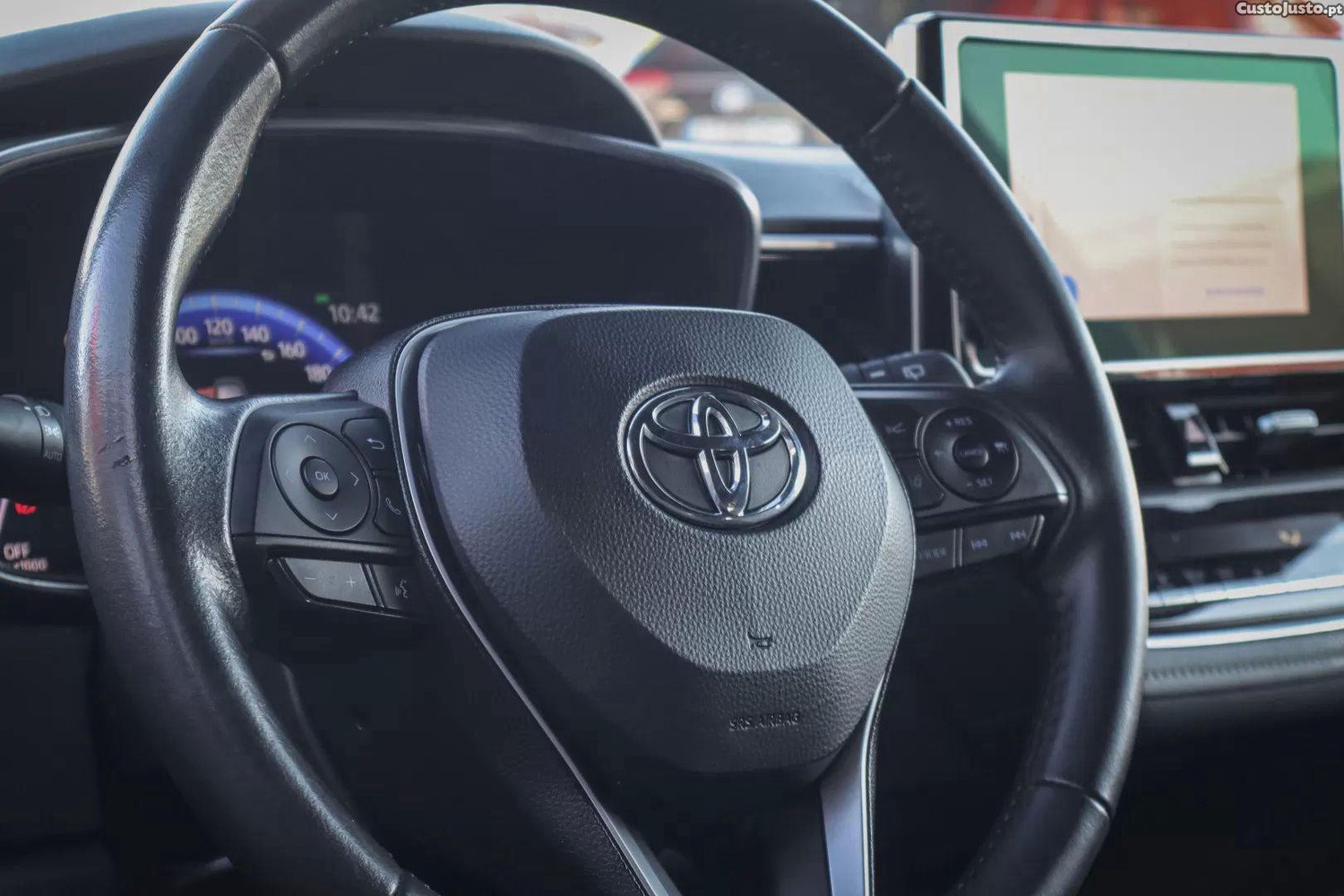 Toyota Corolla 1.8 hybrid exclusive — fotografia 5