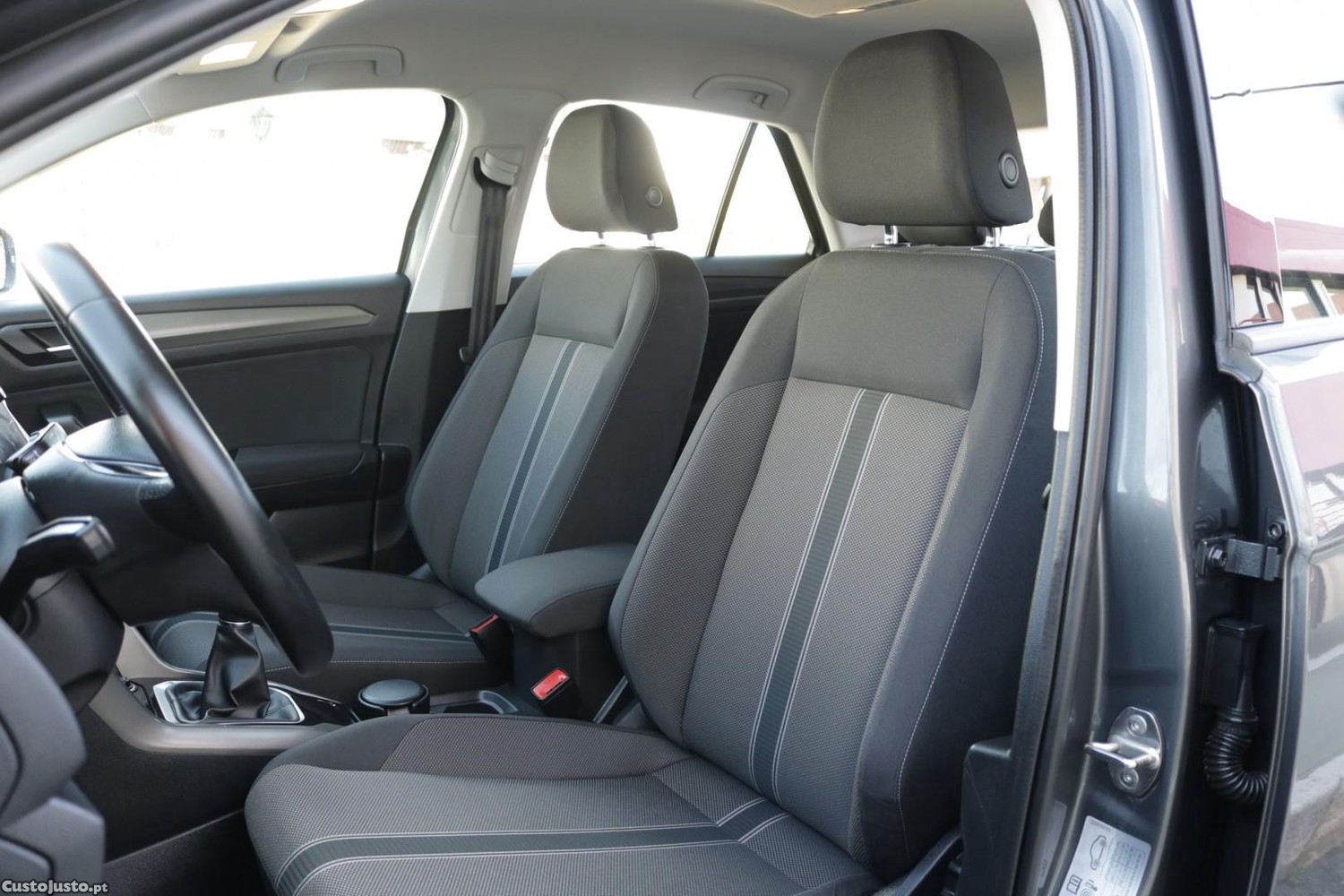 Volkswagen T-Roc 2.0 TDI Style 115cv — fotografia 44