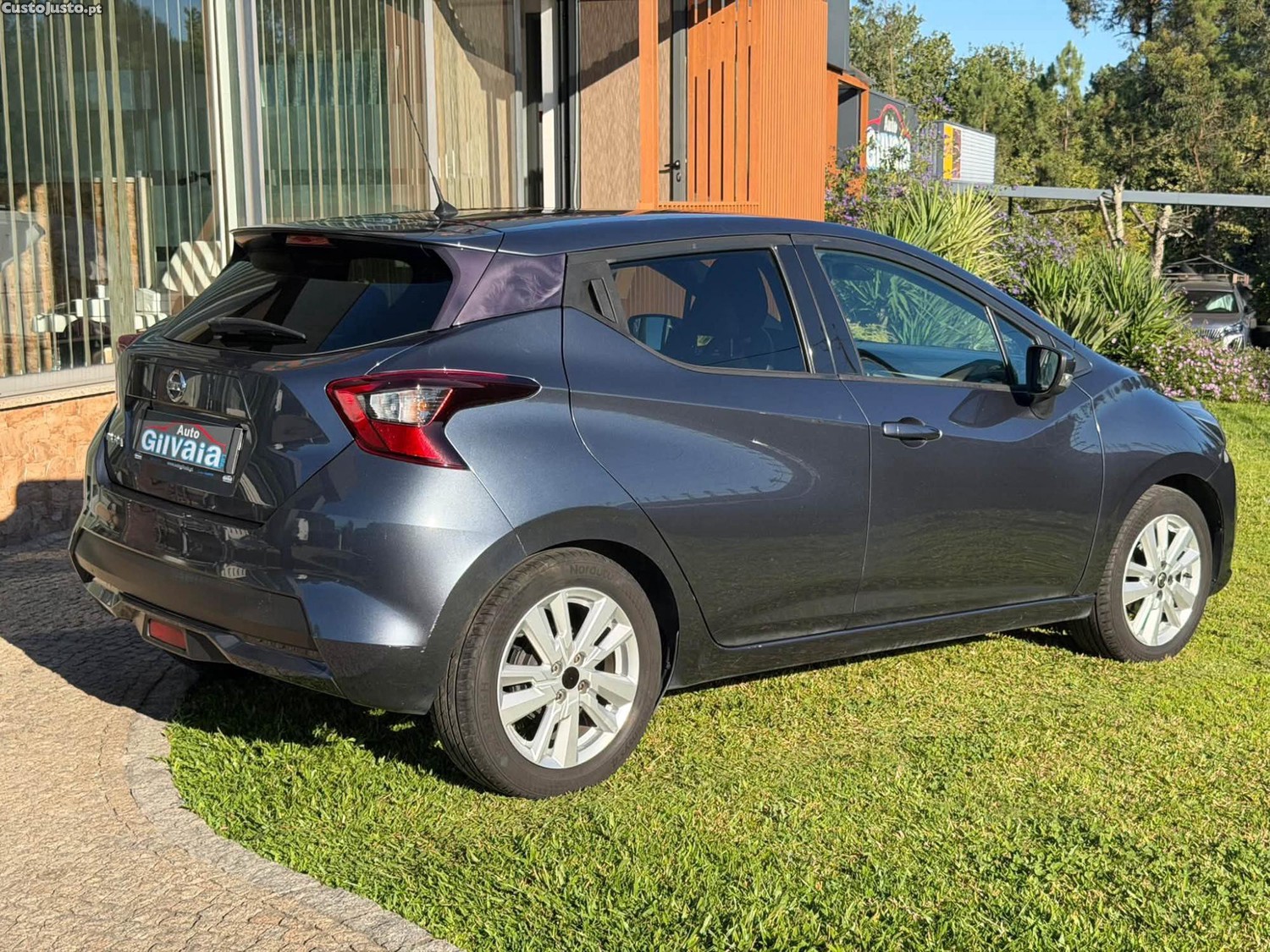 Nissan Micra V 1.0 IG-T — fotografia 13