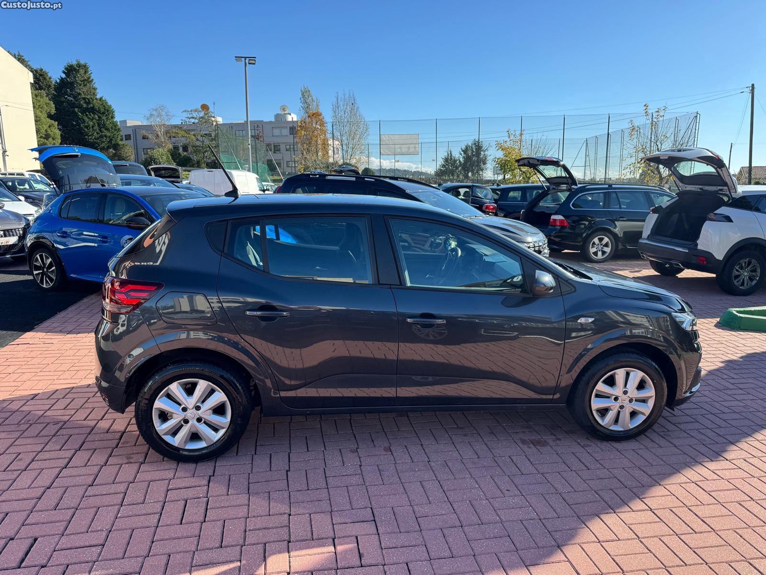 Dacia Sandero 1.0 SCe Comfort — fotografia 13