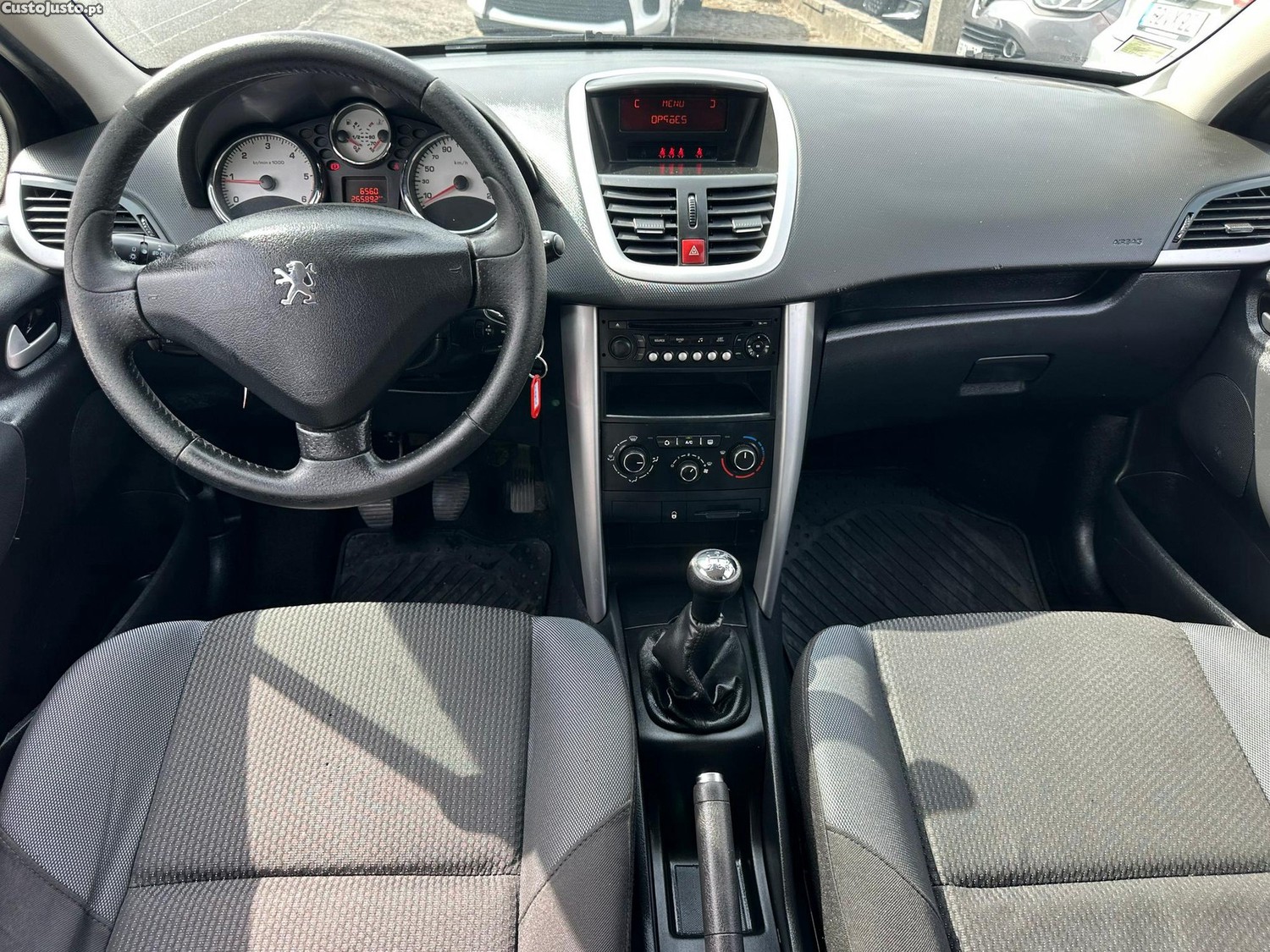 Peugeot 207 1.4 HDi Sport — fotografia 9