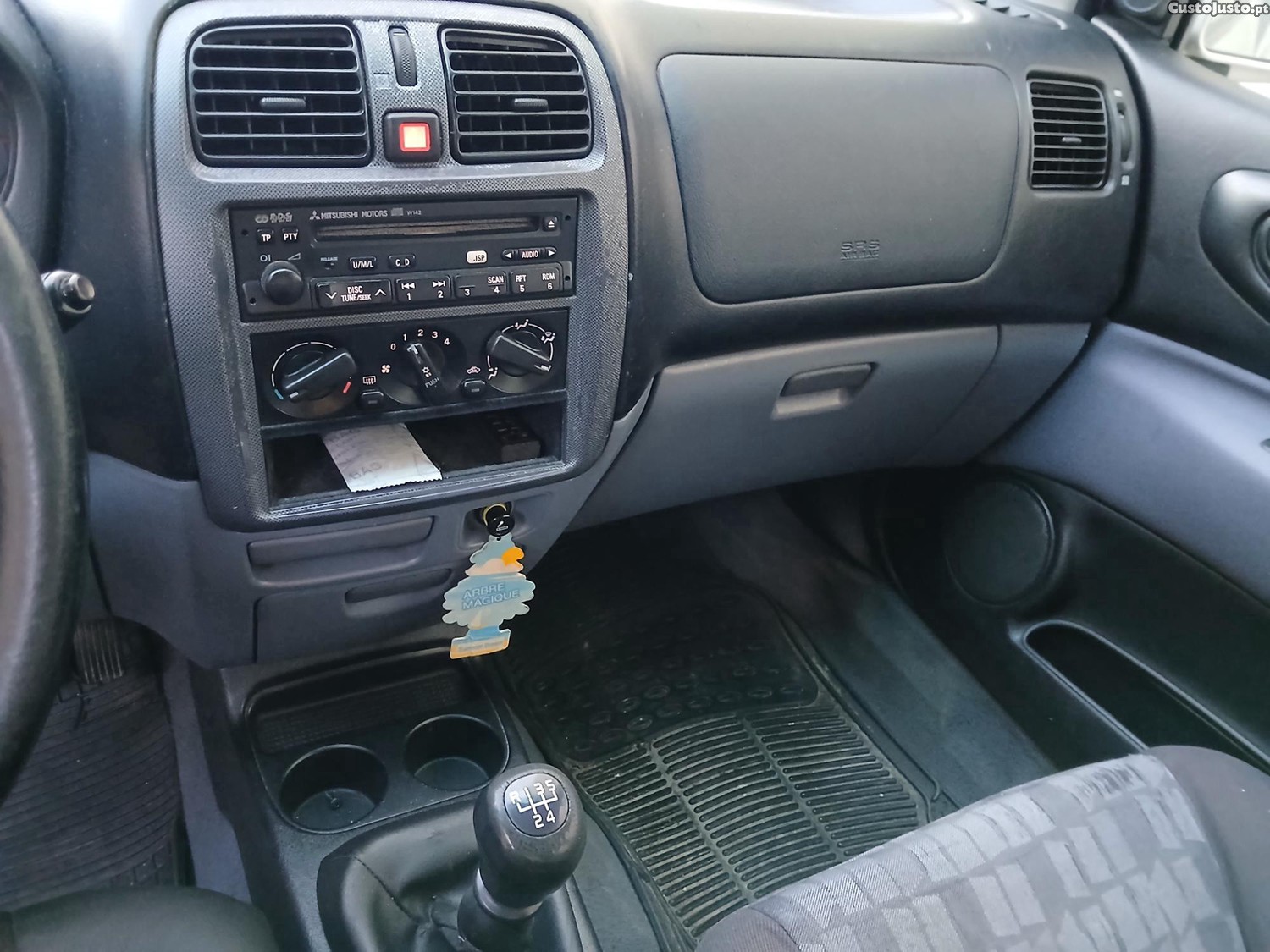 Mitsubishi Space Star 1.3i — fotografia 6