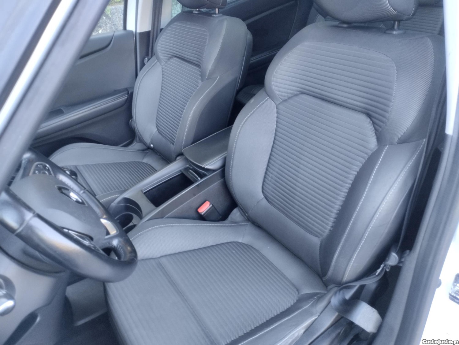 Renault Grand Scénic 1.6 DCI 130cv Intens - 7 lugares - Teto Panorâmico - C/ Garantia — fotografia 8