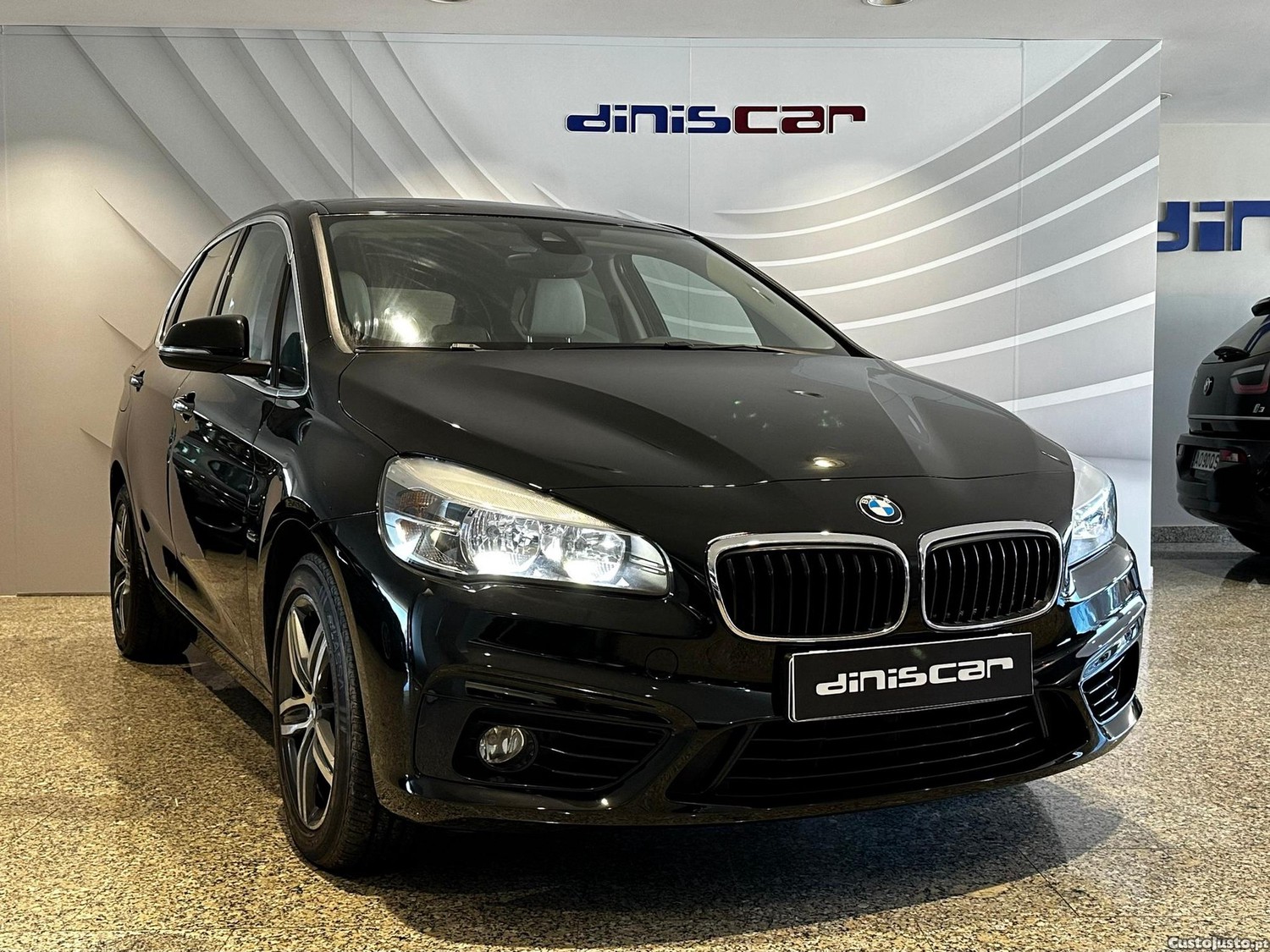 BMW 216 Active Tourer d Line Sport - 16 — photo 2