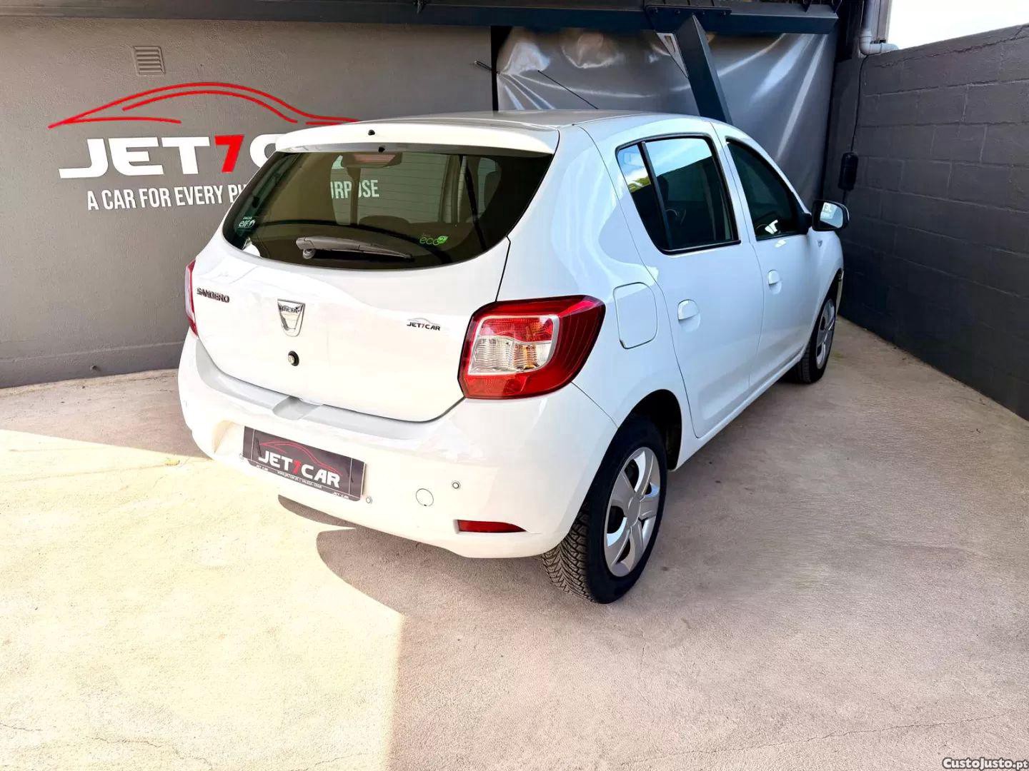 Dacia Sandero 1.5 dci confort - 13 foto 5