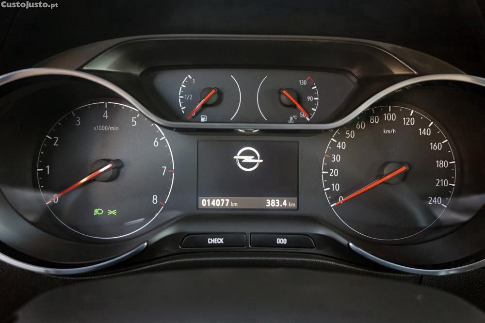 Opel Crossland X 1.2 T Elegance — fotografia 4