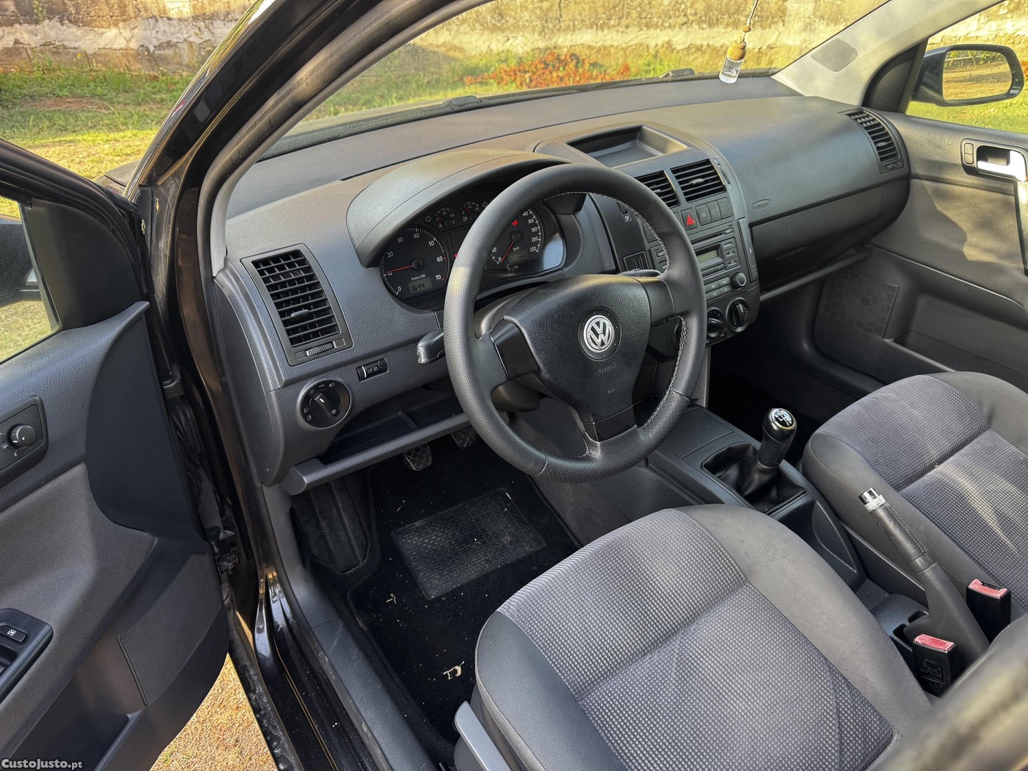 VW Polo 1.2i - 06 — photo 5