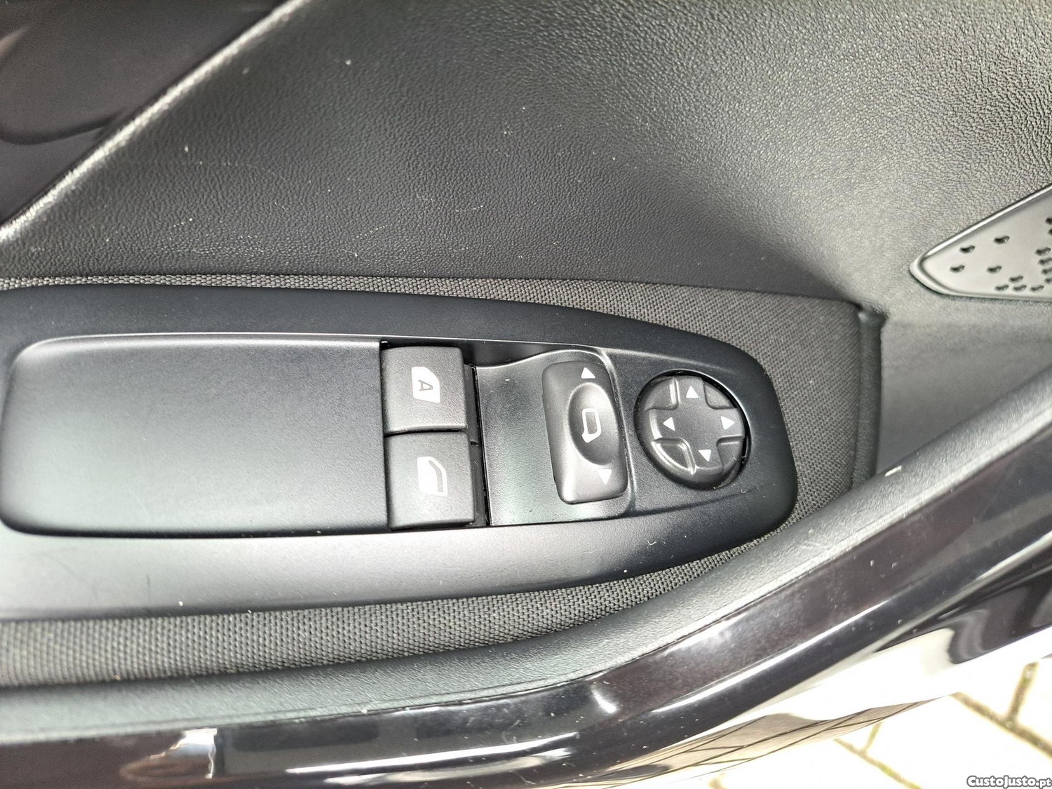 Peugeot 208 1.5 BlueHDi Active — fotografia 21