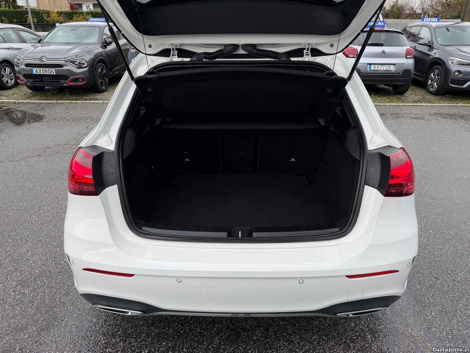 Mercedes-Benz A 200 d AMG Line Aut. — fotografia 15